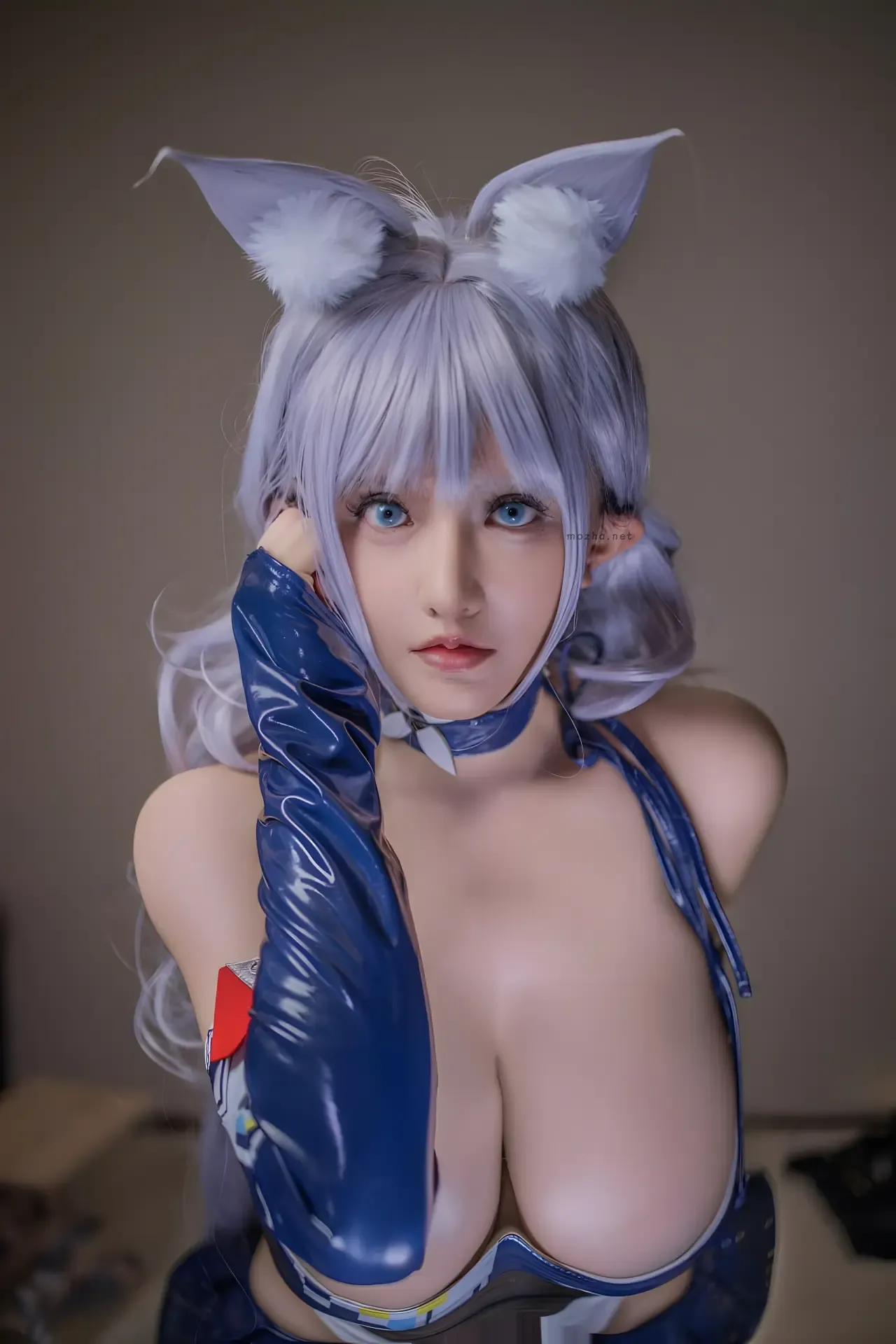 古阿扎 – 蓝衣女郎【10P】